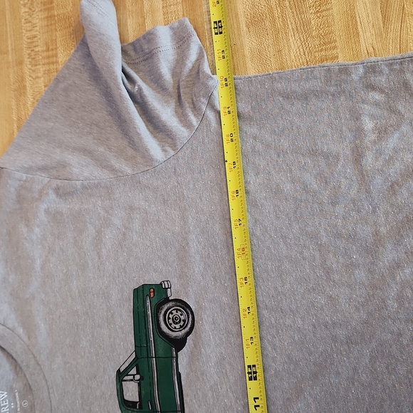 J.CREW Men’s Pumpkin Truck Graphic Tee, size L - Picture 8 of 10